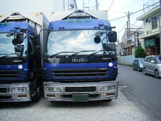トラック運搬 トラック運搬
